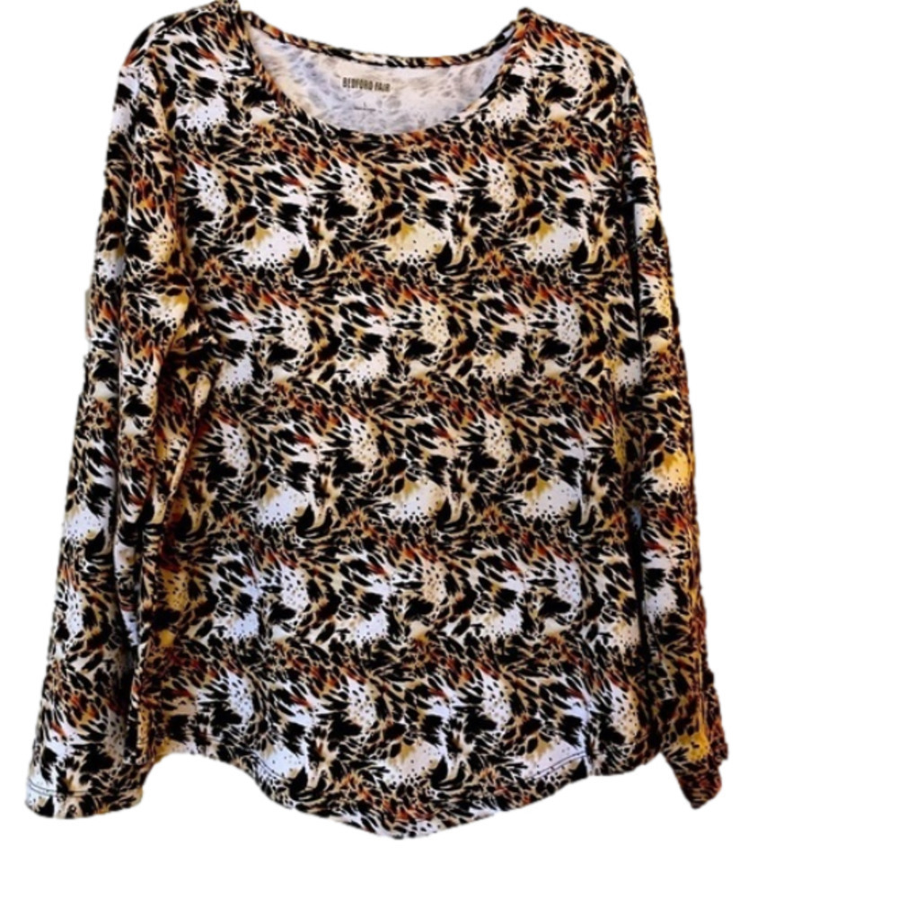 Bedford Fair animal print long sleeve, comes to longer point in front. Size L